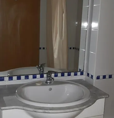 Beautiful T3 Apartament Near Marina And Beach Lejlighed